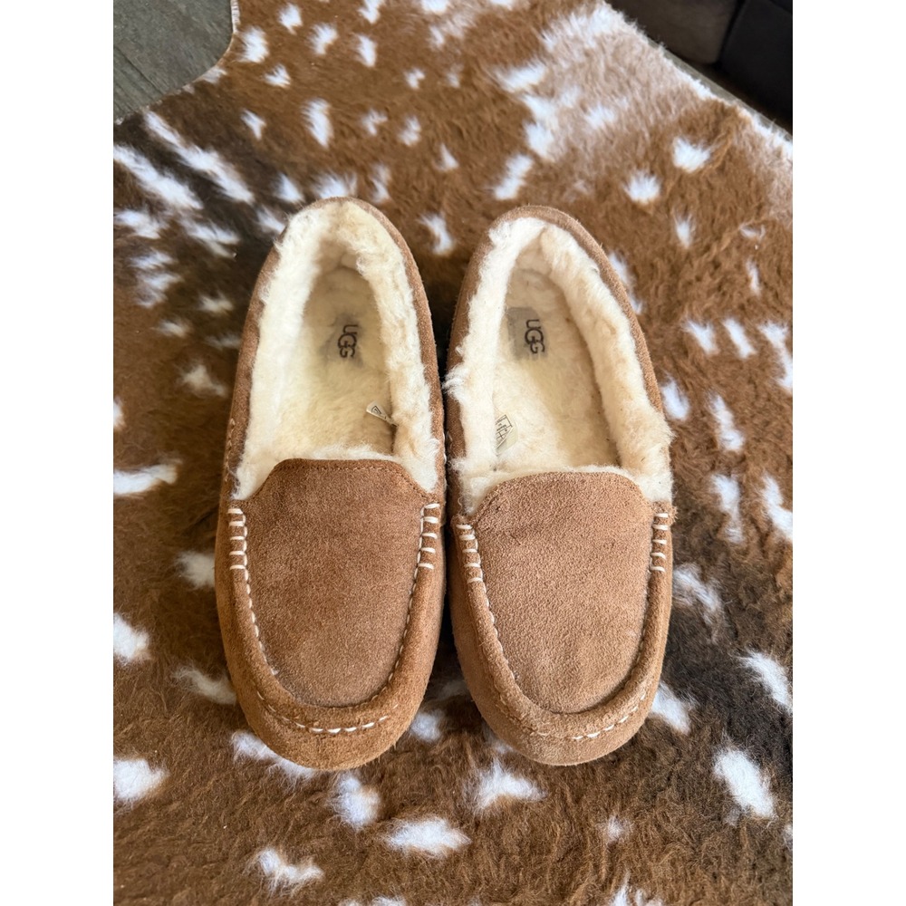 UGG Ansley Chestnut Suede Moccasin Slippers Womens 8 Brown 3312
